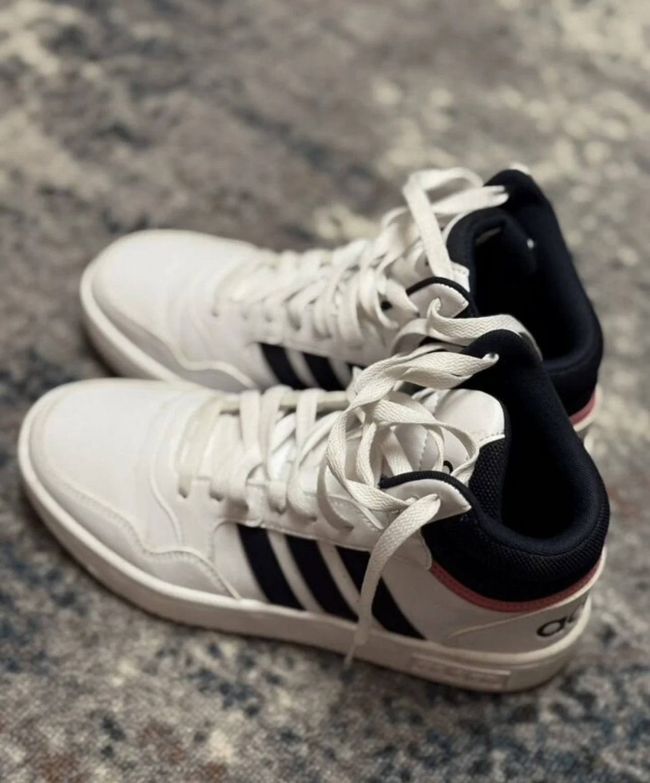 Кроссовки женские adidas 38.5 - миниатюра 3