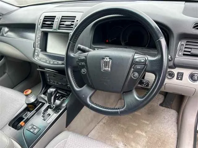Toyota Crown, 2008 год - миниатюра 2