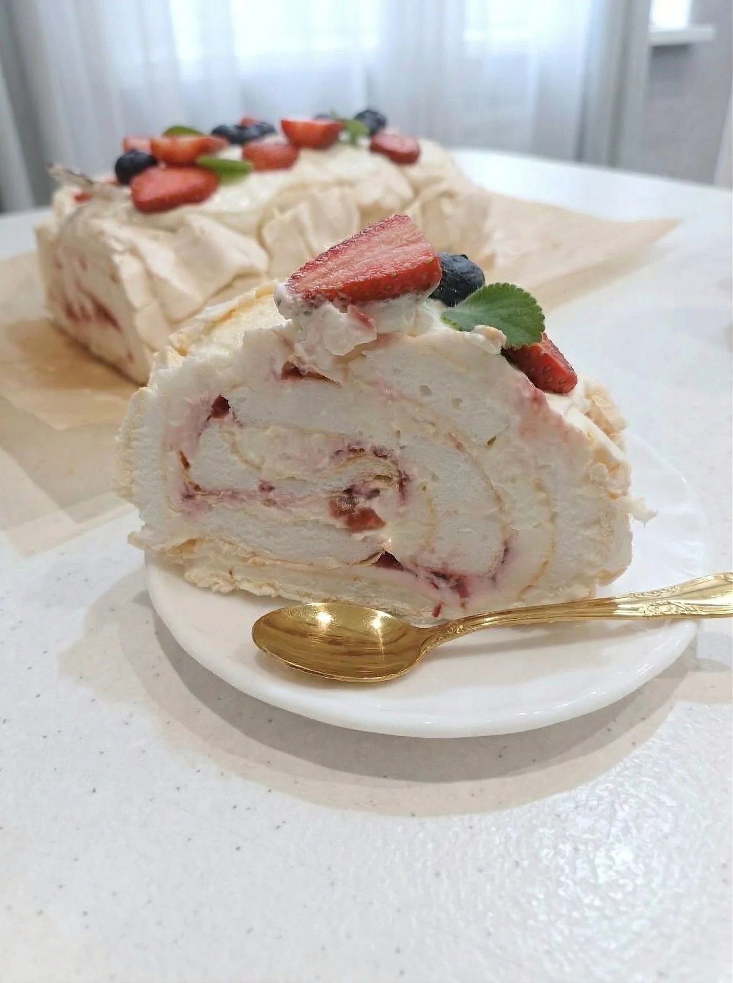 Меренговый рулет - миниатюра 2