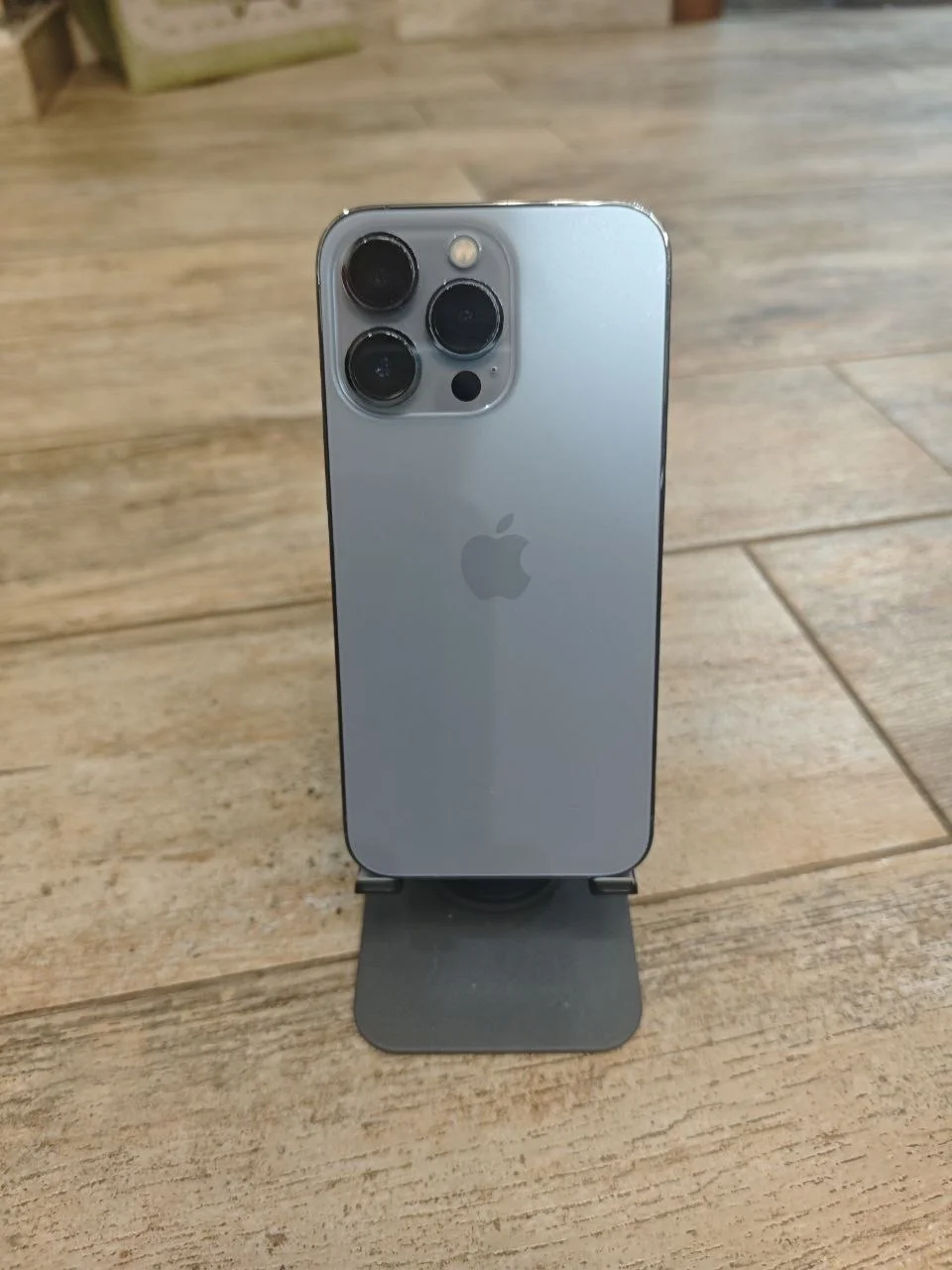 Обменяю iphone 13 pro 128 гб - изображение 1