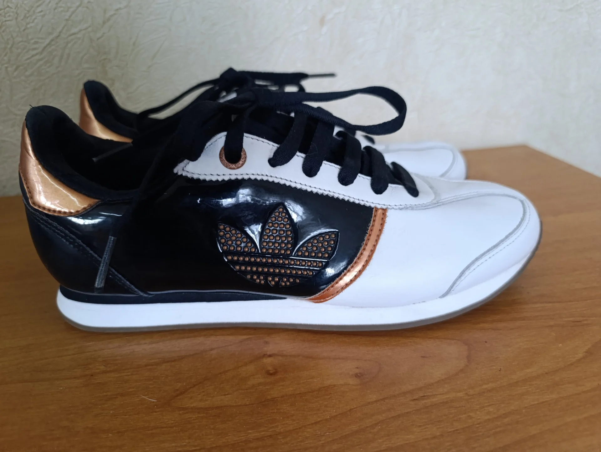 Кроссовки adidas Оригинал - миниатюра 4