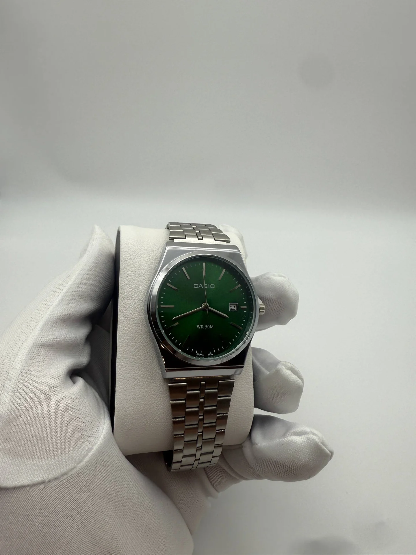 Часы наручные Casio Quartz зеленый циферблат - миниатюра 2