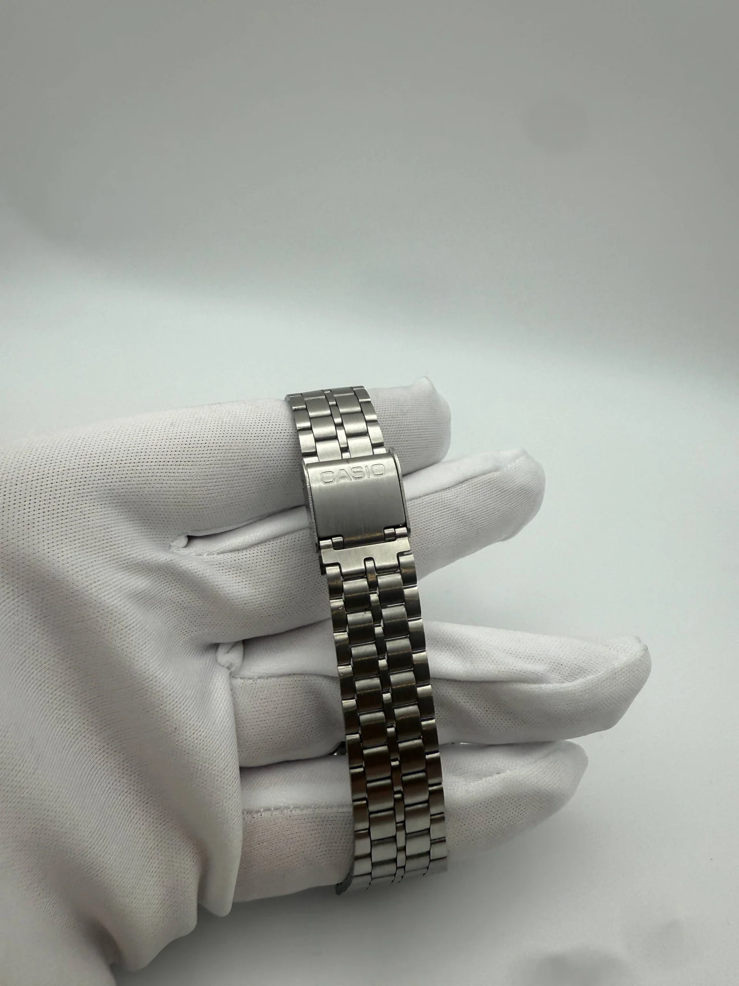 Часы наручные Casio Quartz зеленый циферблат - миниатюра 4
