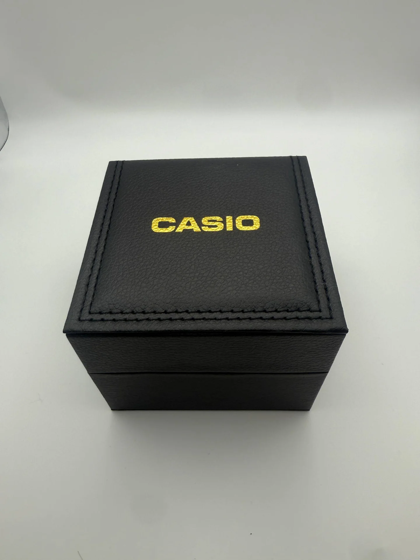 Часы наручные Casio Quartz зеленый циферблат - миниатюра 6