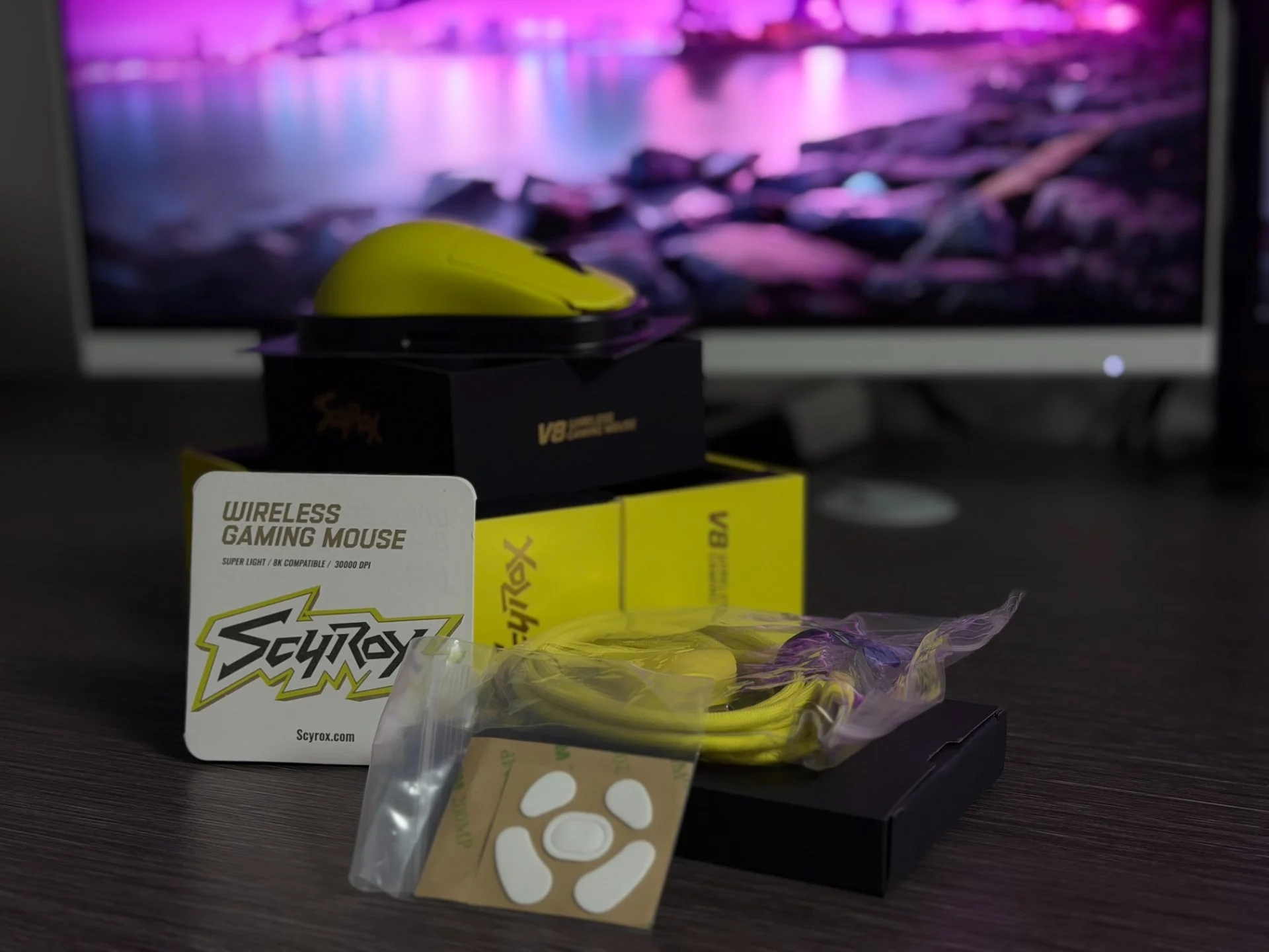 Новая игровая мышь Scyrox V8 Yellow 1 шт. в наличии - изображение 1
