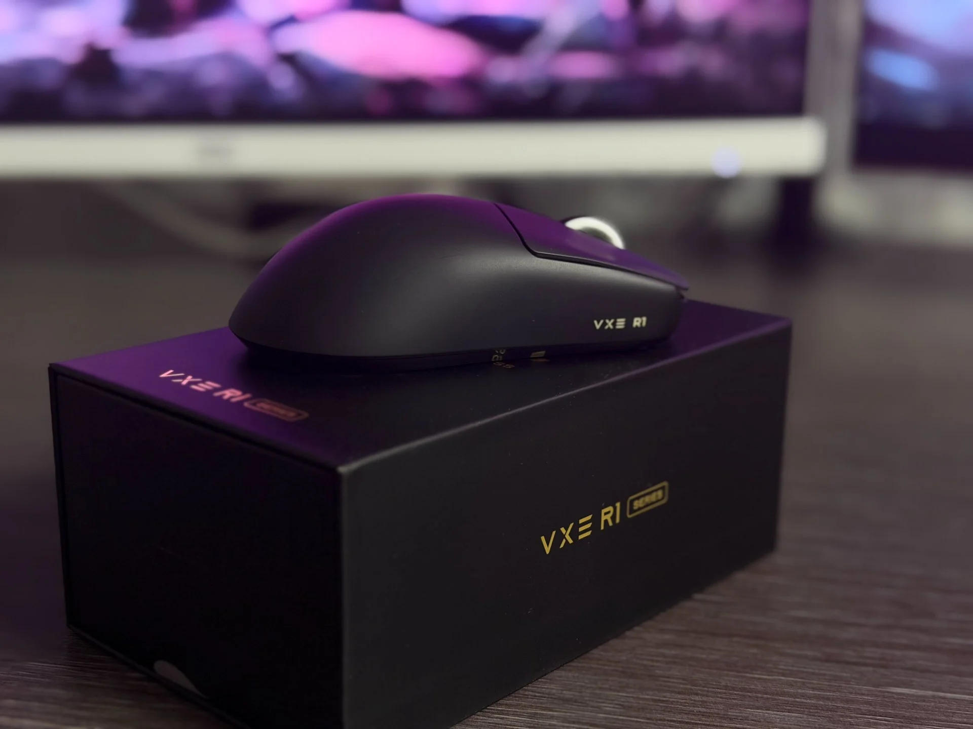 Новая Игровая Мышь ATK VXE R1 Pro Черная - миниатюра 3
