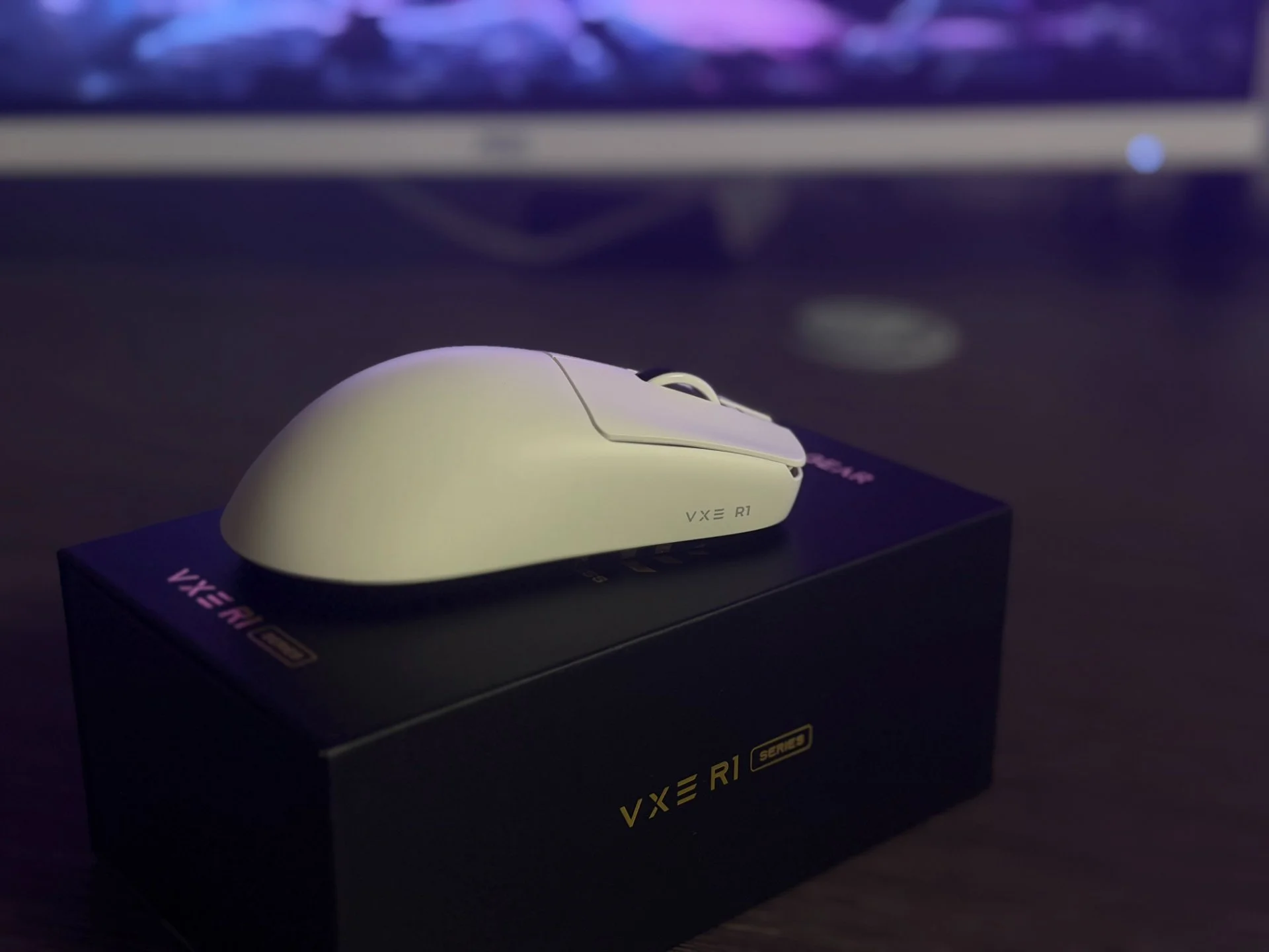 Новая Игровая Мышь ATK VXE R1 PRO Белая - миниатюра 5