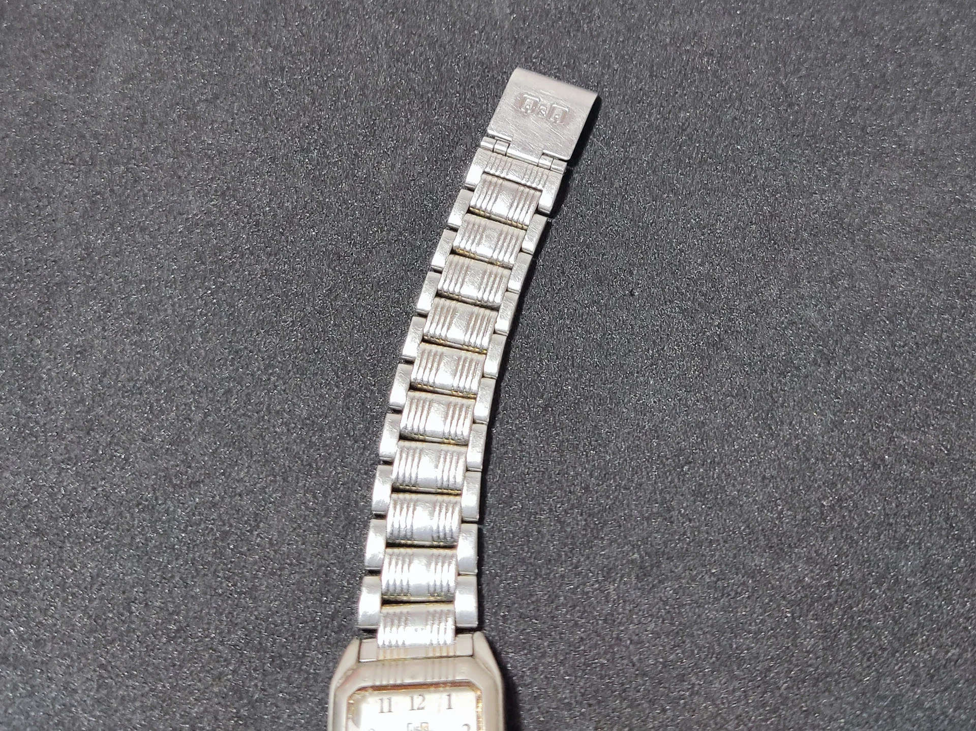 Часы женские Q&Q Quartz Water Resist - миниатюра 4
