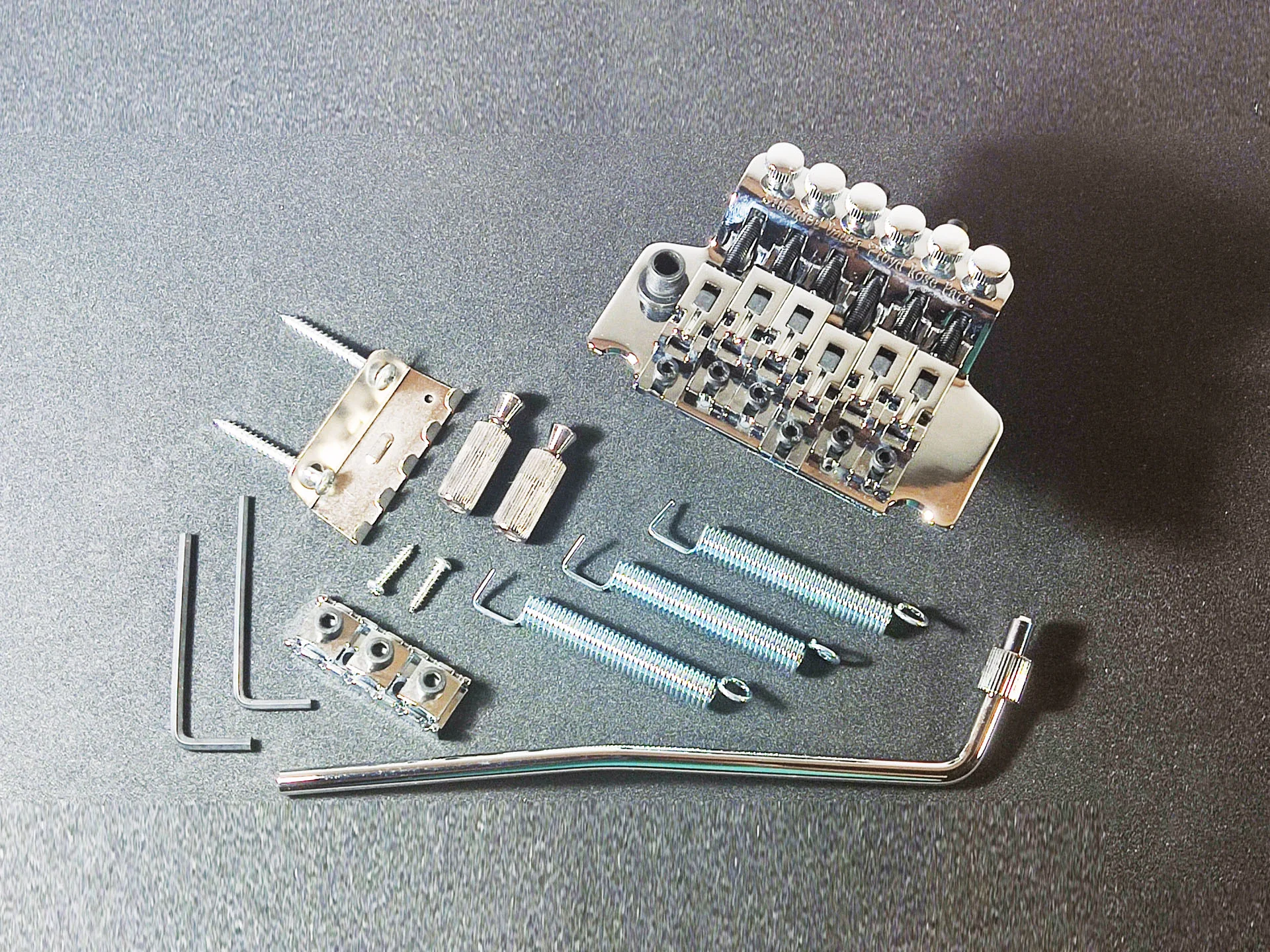 Тремоло система типа Floyd Rose для электрогитары - изображение 1