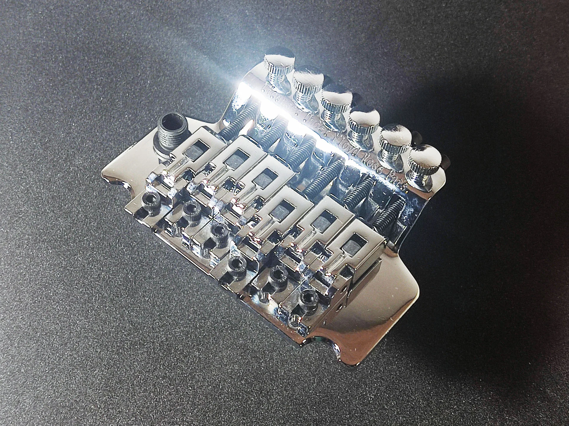 Тремоло система типа Floyd Rose для электрогитары - миниатюра 2
