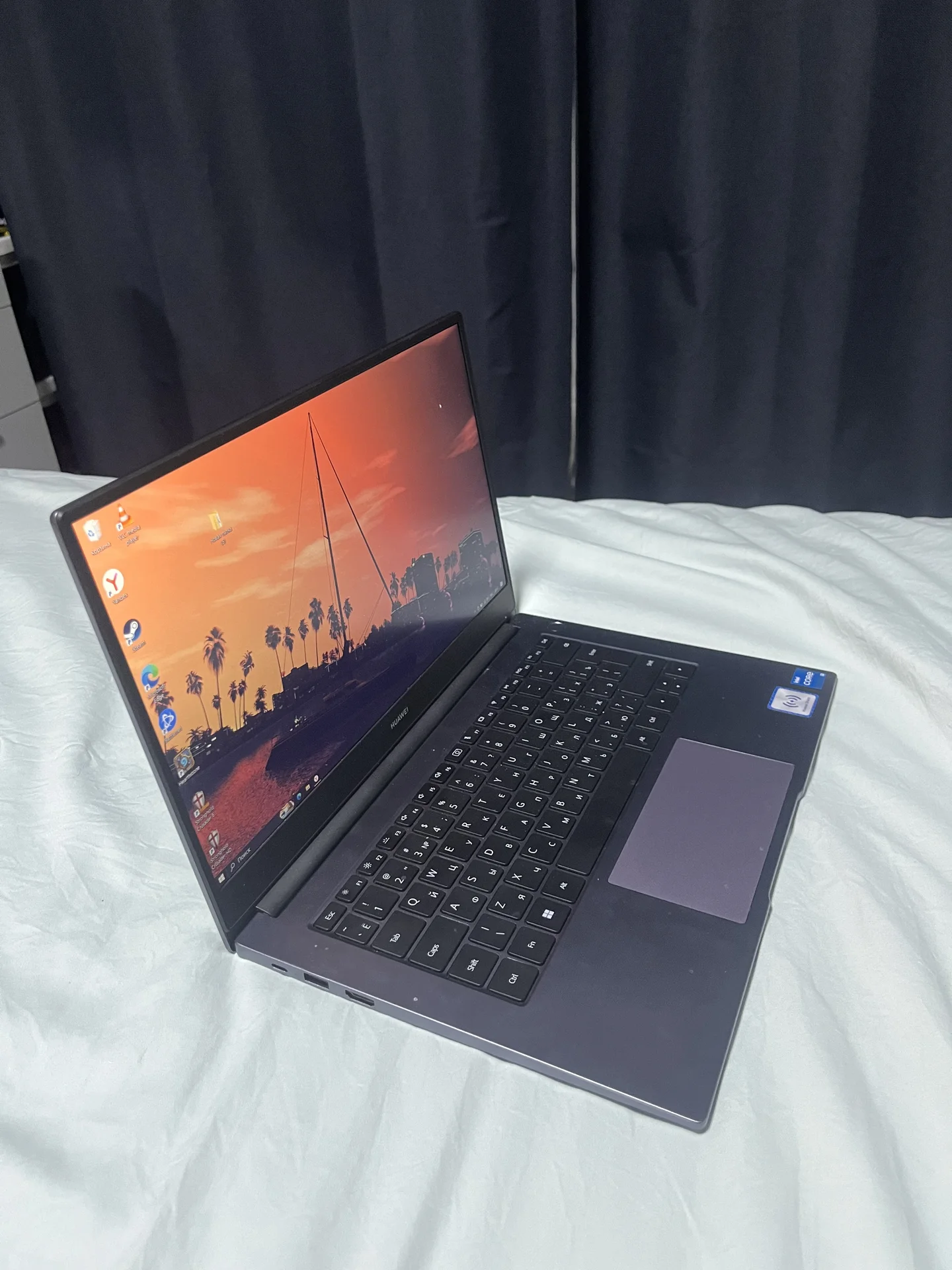 Ноутбук huawei matebook d14