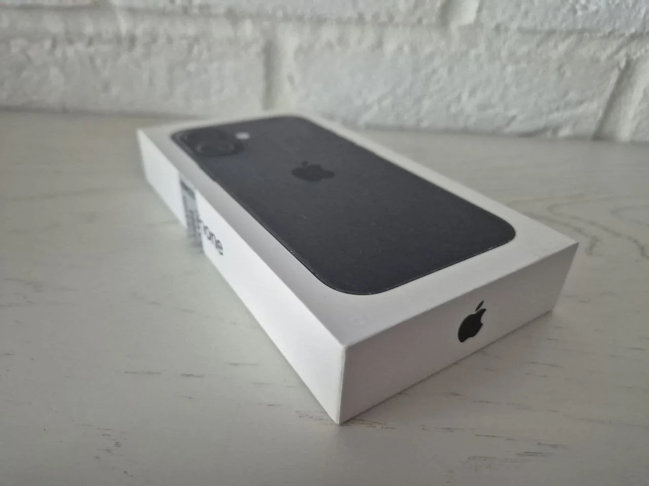 iPhone 16 256 Гб, sim+esim, новый, оригинал, Хабаровск - миниатюра 2