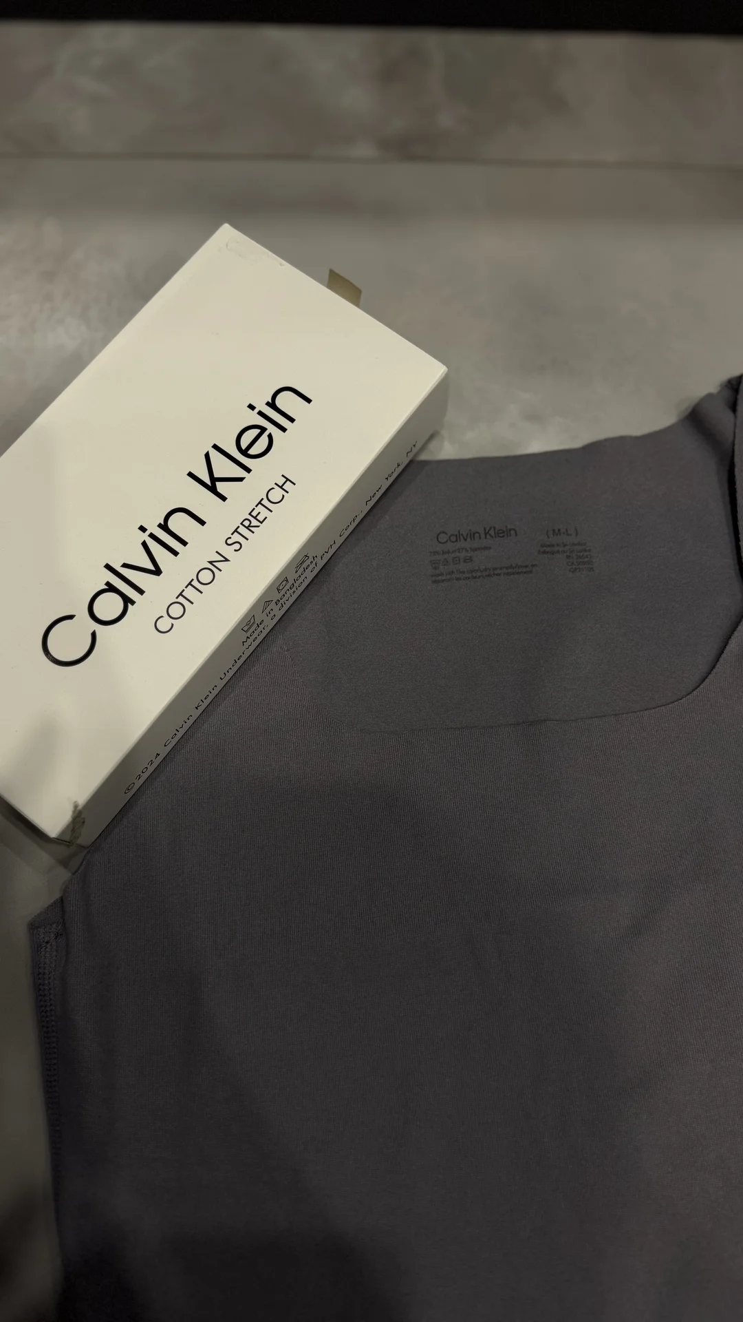 Майка Calvin Klein M - миниатюра 6