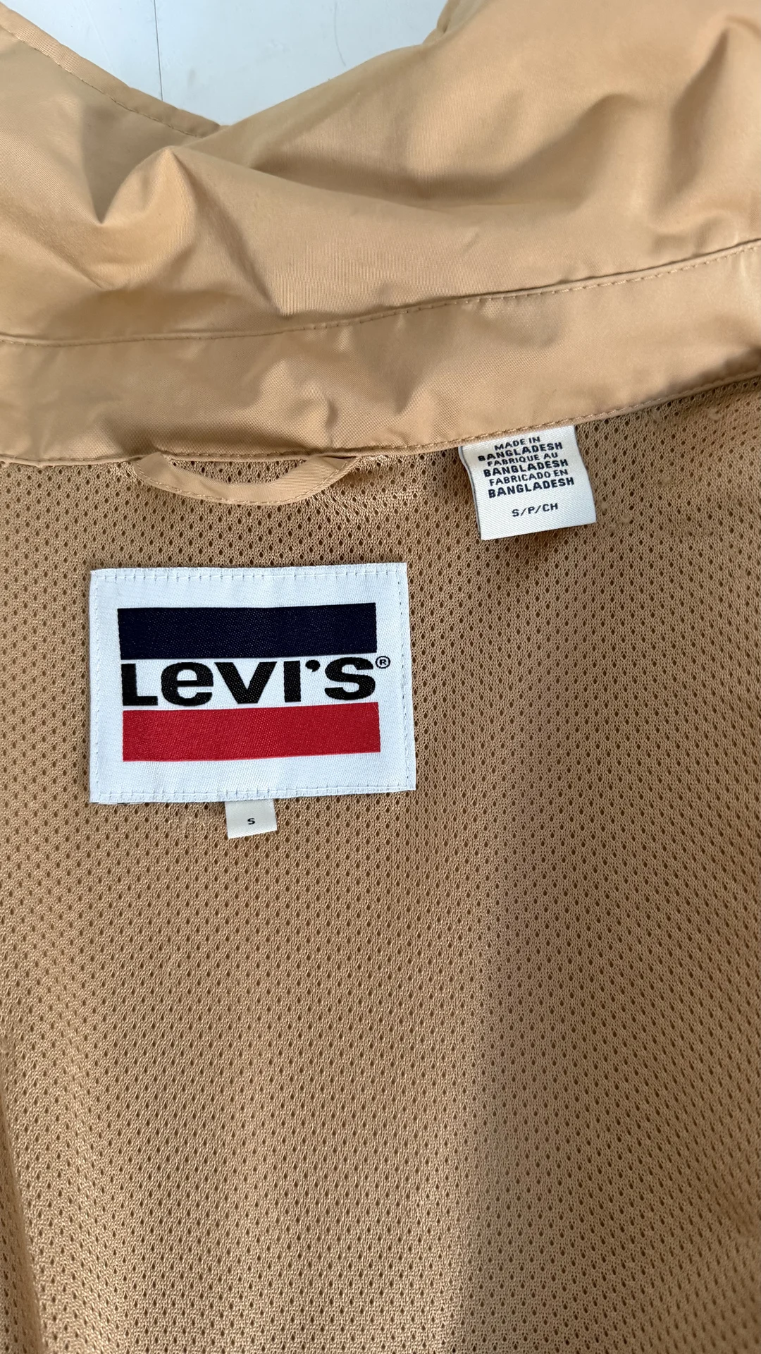 Ветровка Levi's - миниатюра 2