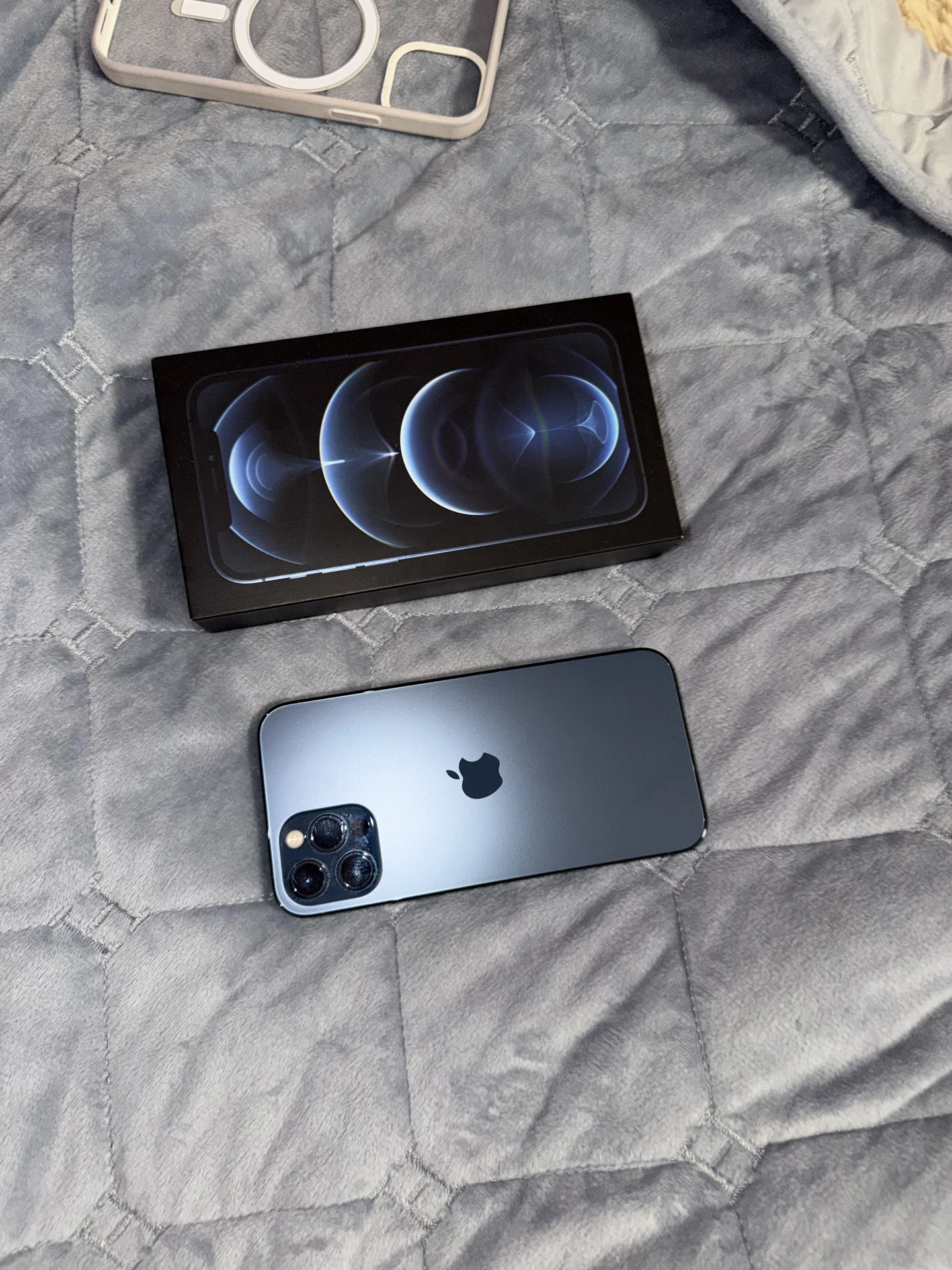 iPhone 12 Pro 256 - миниатюра 2