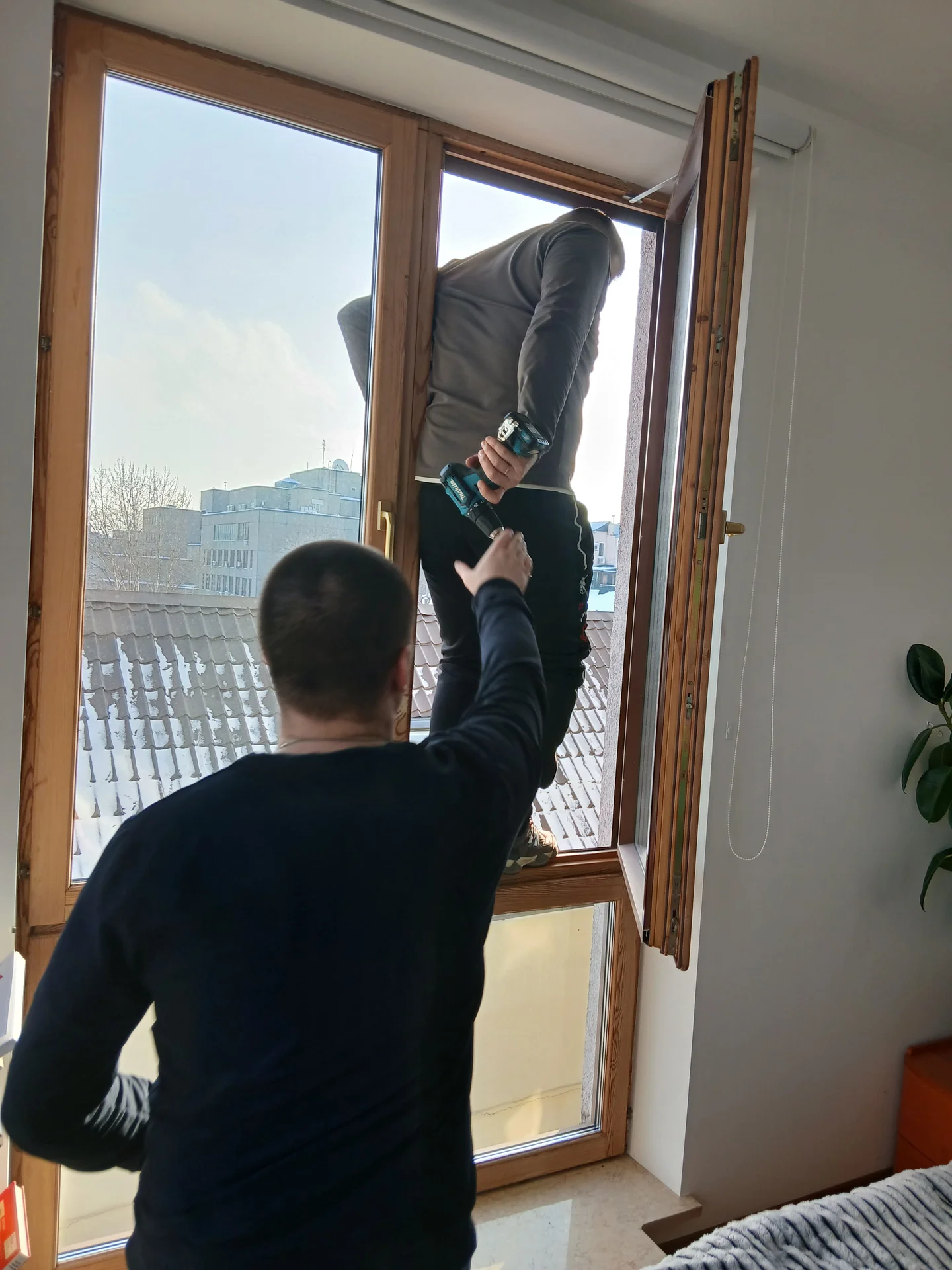 Ремонт окон, москитные сетки - миниатюра 9