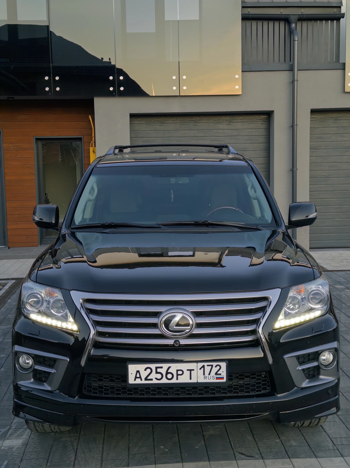 Lexus LX570 2012 г.в. - миниатюра 2