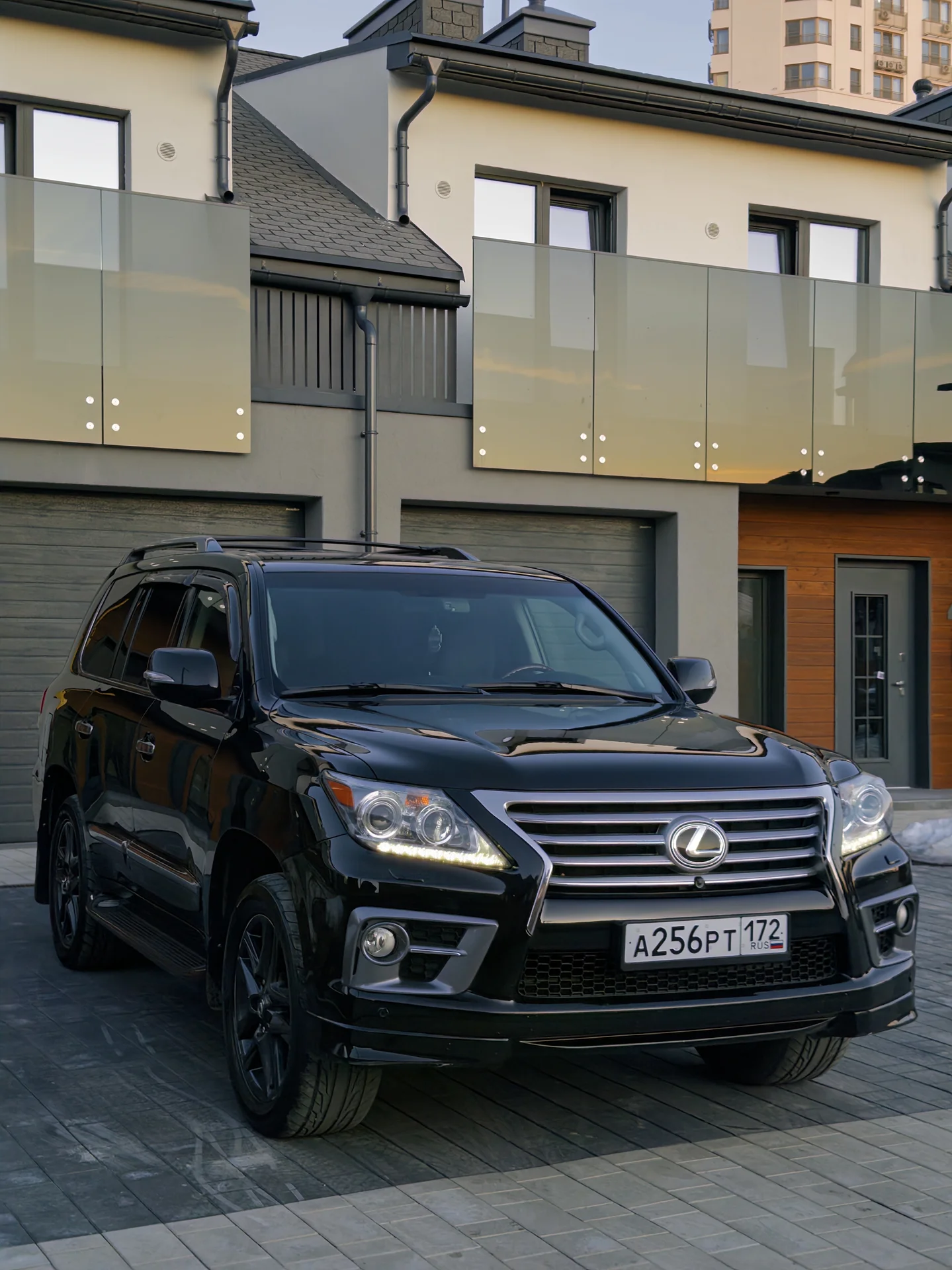 Lexus LX570 2012 г.в. - миниатюра 3