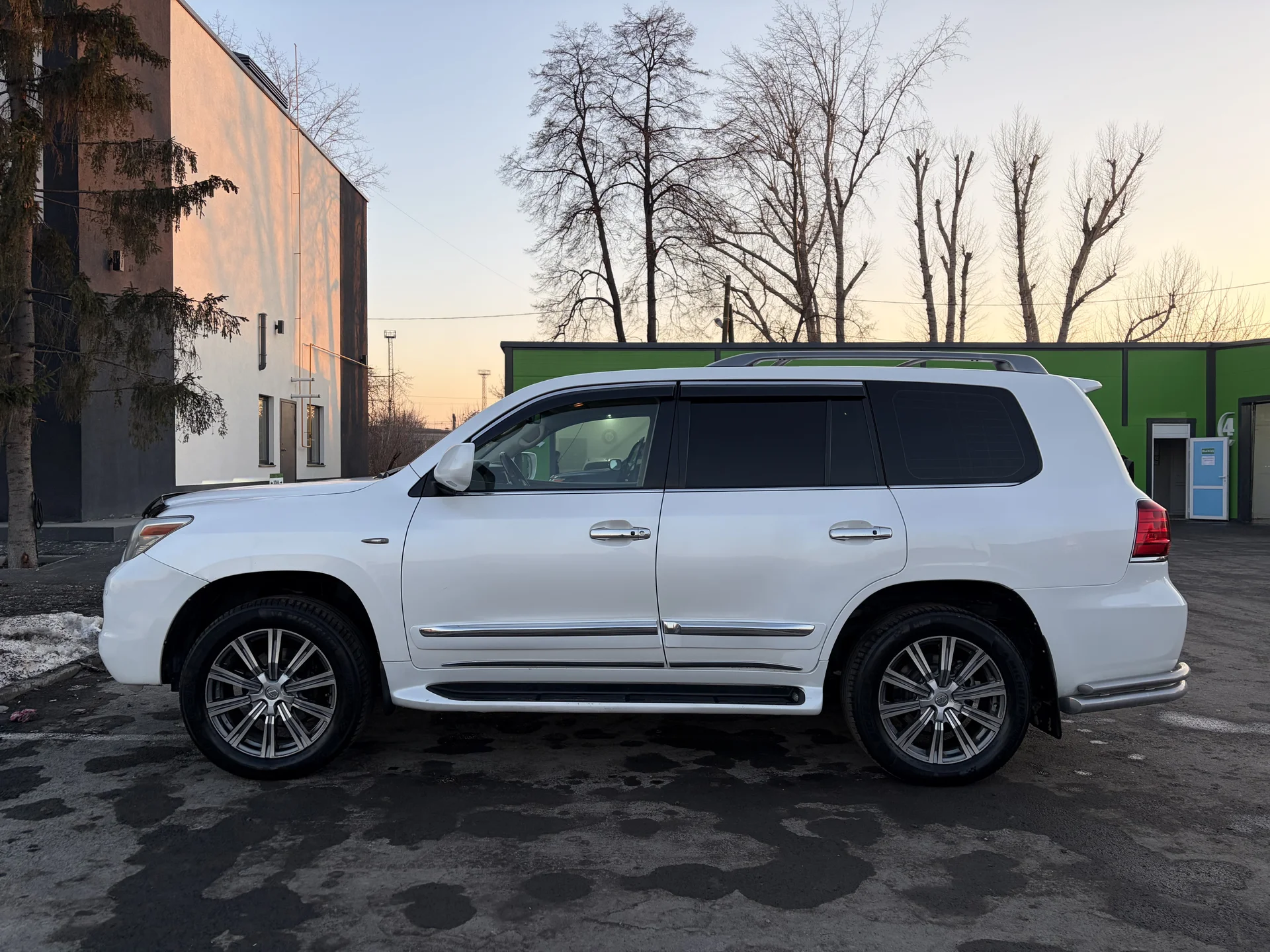 Lexus LX570 2012 г.в. - миниатюра 10