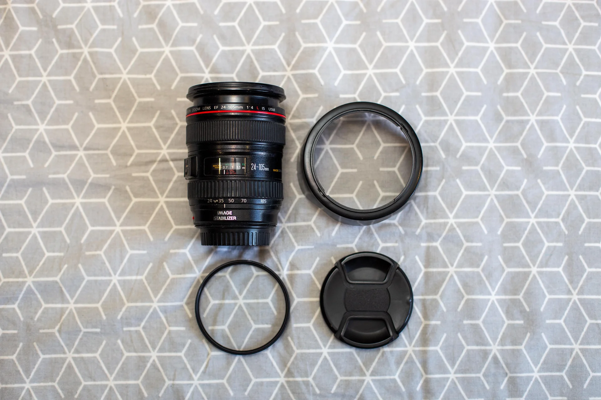 Canon EF 24-105mm f/4 L IS USM - миниатюра 2