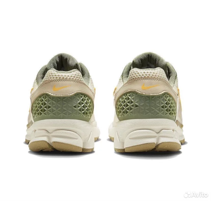 Кроссовки Nike Serve Seasonal Zoom Vomero 5s - миниатюра 5