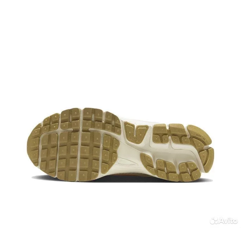 Кроссовки Nike Serve Seasonal Zoom Vomero 5s - миниатюра 6