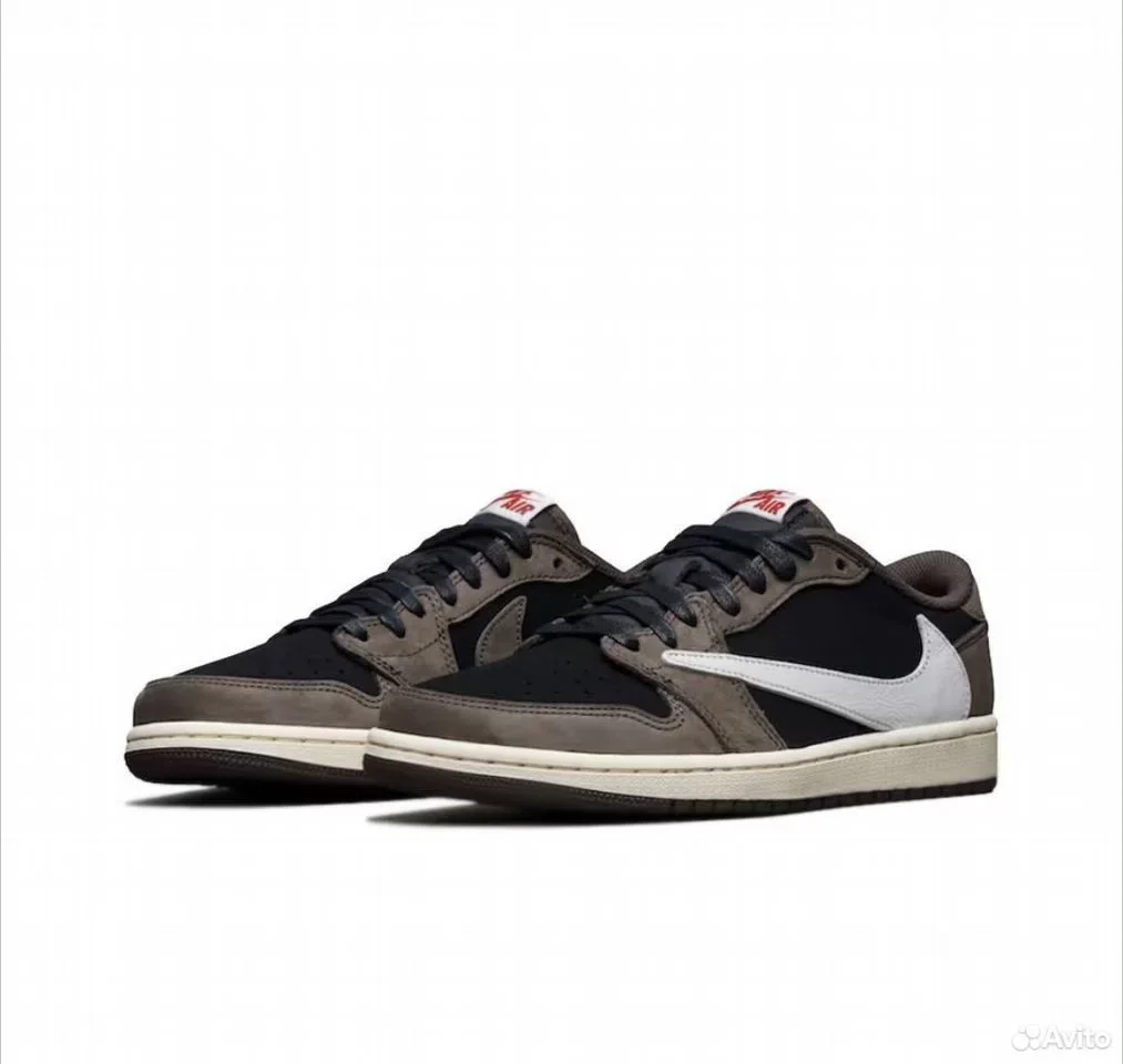 Кроссовки Nike Air Jordan 1 Low x Travis Scott - миниатюра 2