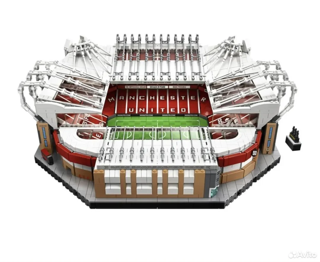 Lego Creator Old Trafford - миниатюра 2