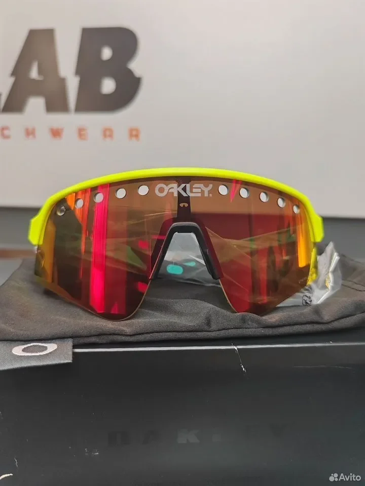 Очки Oakley Sutro Lite Sweep - миниатюра 2