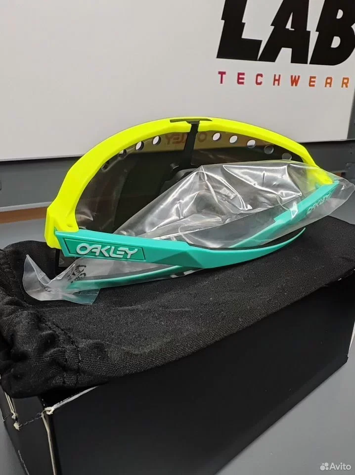 Очки Oakley Sutro Lite Sweep - миниатюра 3