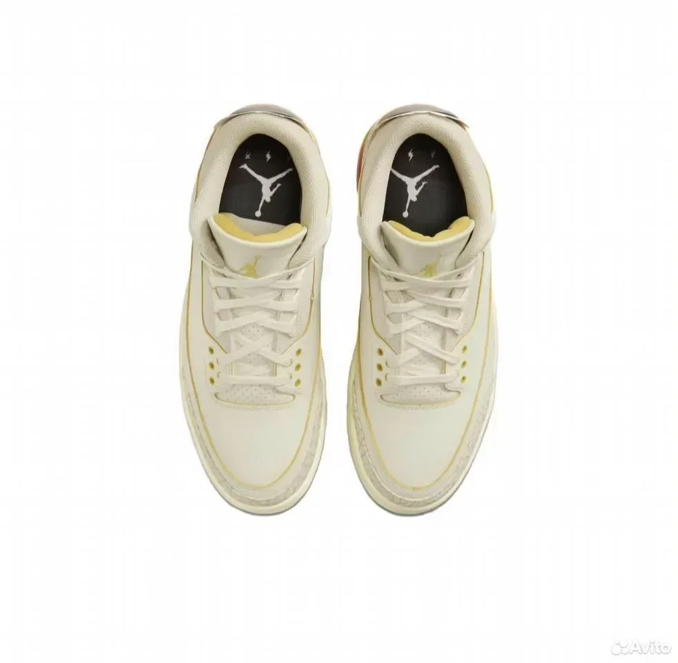 Кроссовки Nike Air Jordan 3 - миниатюра 3
