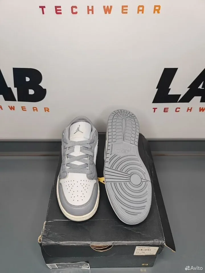 Кроссовки Air Jordan 1 Low GS "Vintage Grey" - миниатюра 3