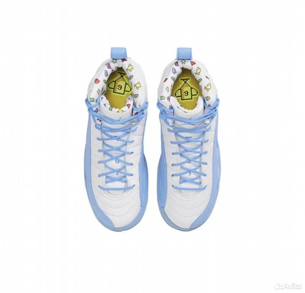 Кроссовки Nike Air Jordan 12 Retro Emoji - миниатюра 3