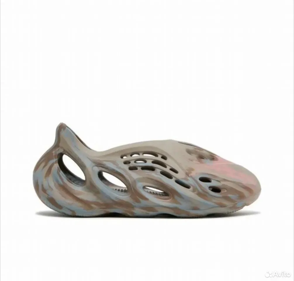 Тапки Adidas Yeezy Foam Runner Part 4 - миниатюра 3