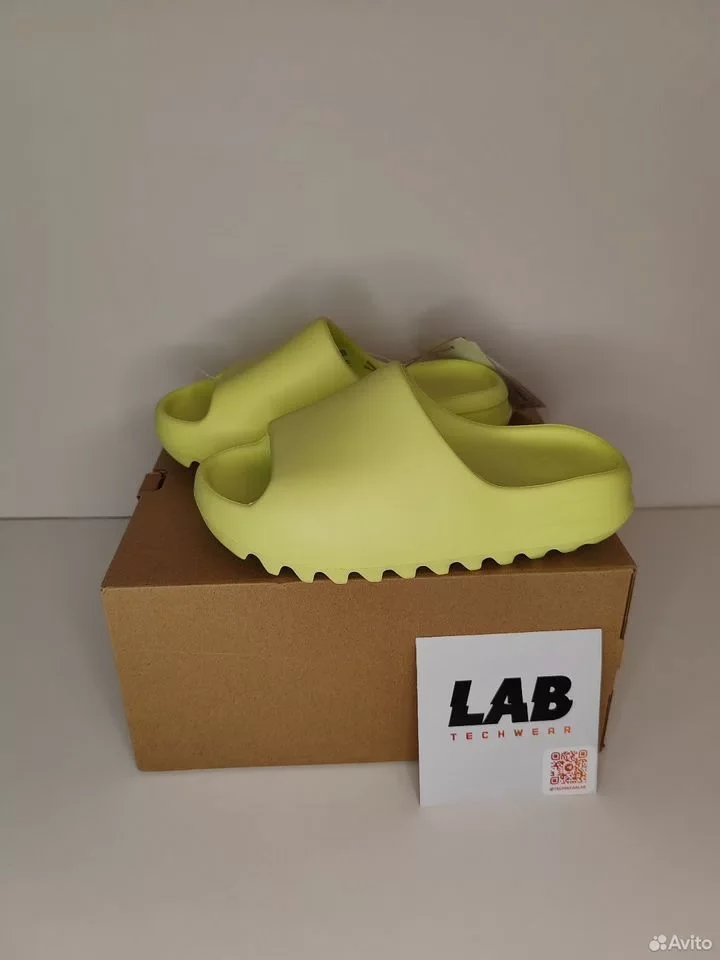 Тапки Adidas Originals Yeezy Slide Green - миниатюра 2