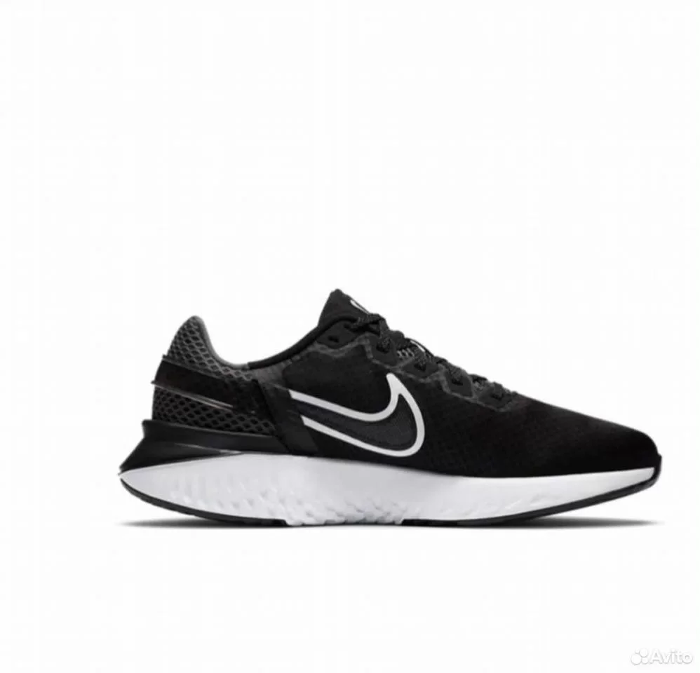 Кроссовки Nike Legend React 3 - миниатюра 2