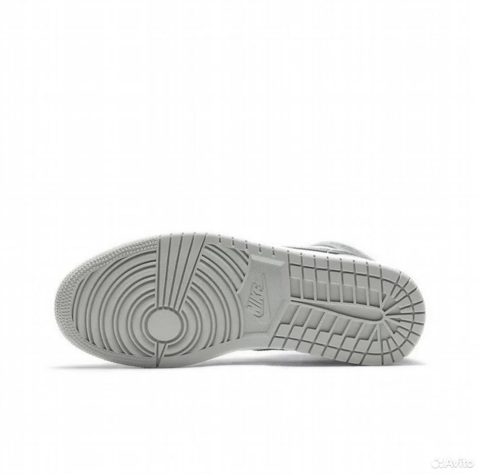 Кроссовки Nike Air Jordan 1 Mid Light Smoke Grey - миниатюра 2