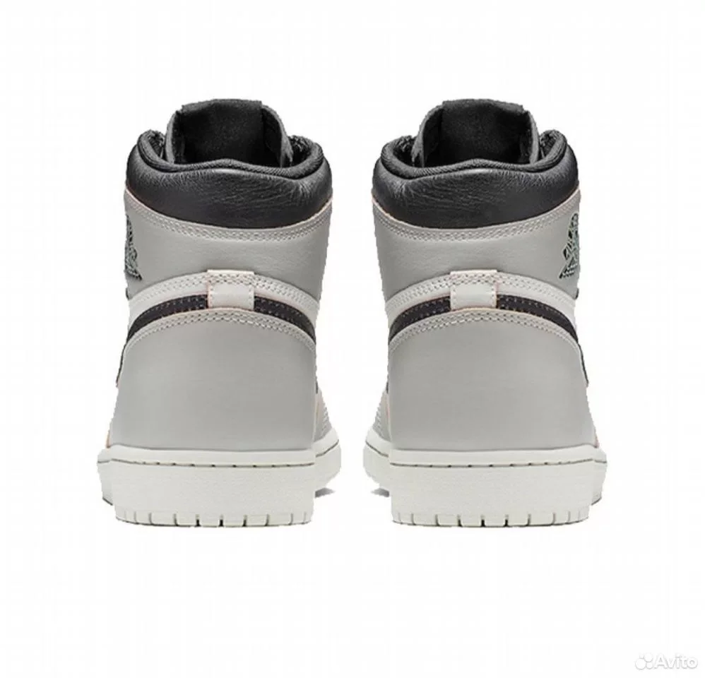 Кроссовки Nike Air Jordan 1 Retro High Light Bone - миниатюра 3