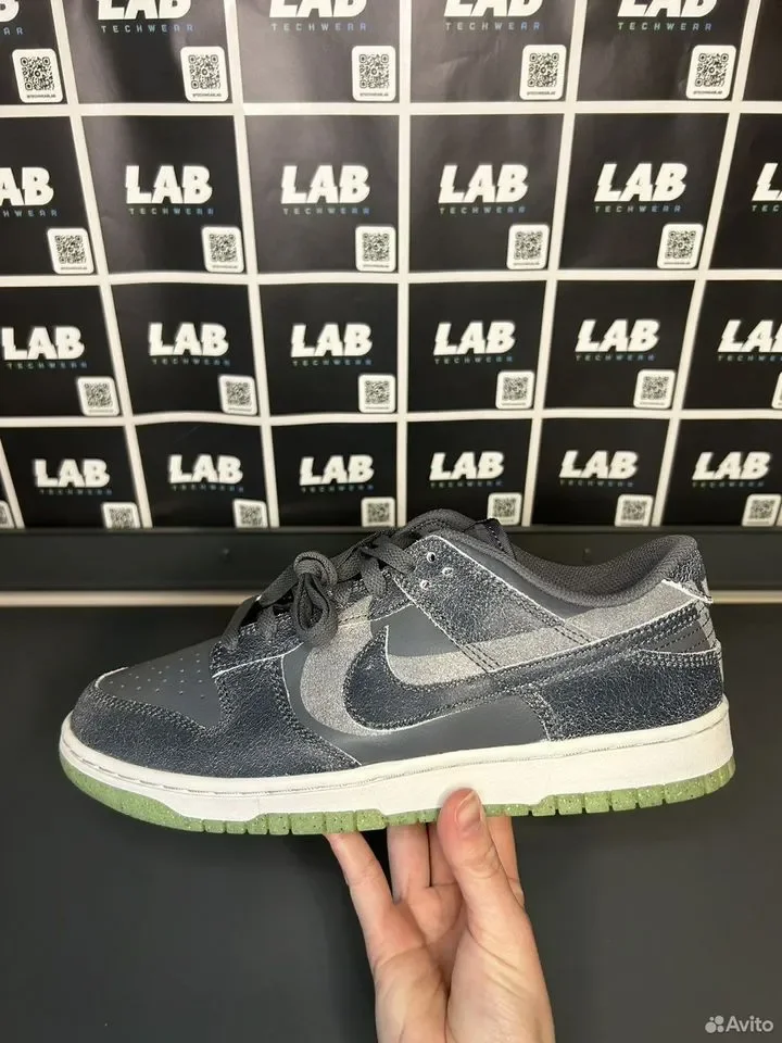 Кроссовки Nike Dunk Low Retro PRM "Halloween" - миниатюра 2