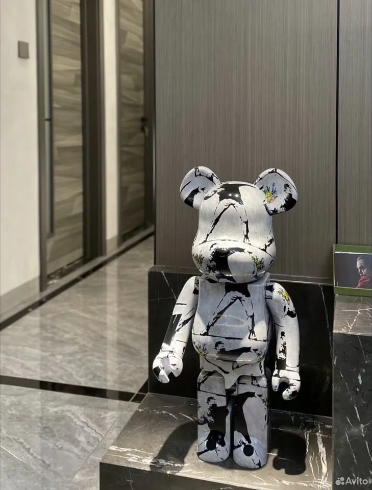 Игрушка BearBrick Flower Bomber