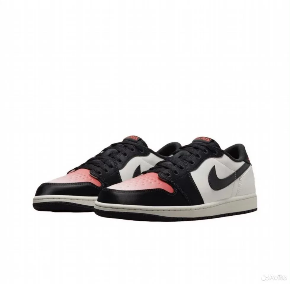 Кроссовки Nike Air Jordan 1 x PSG Low - изображение 1