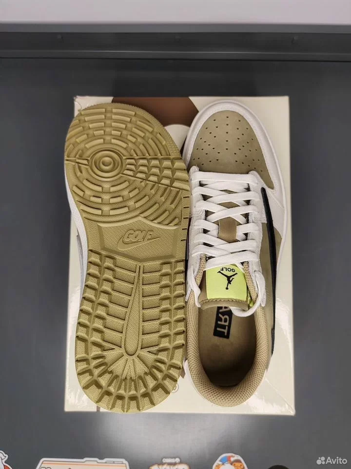 Кроссовки Nike Air Jordan 1 Retro Travis Scott - миниатюра 4