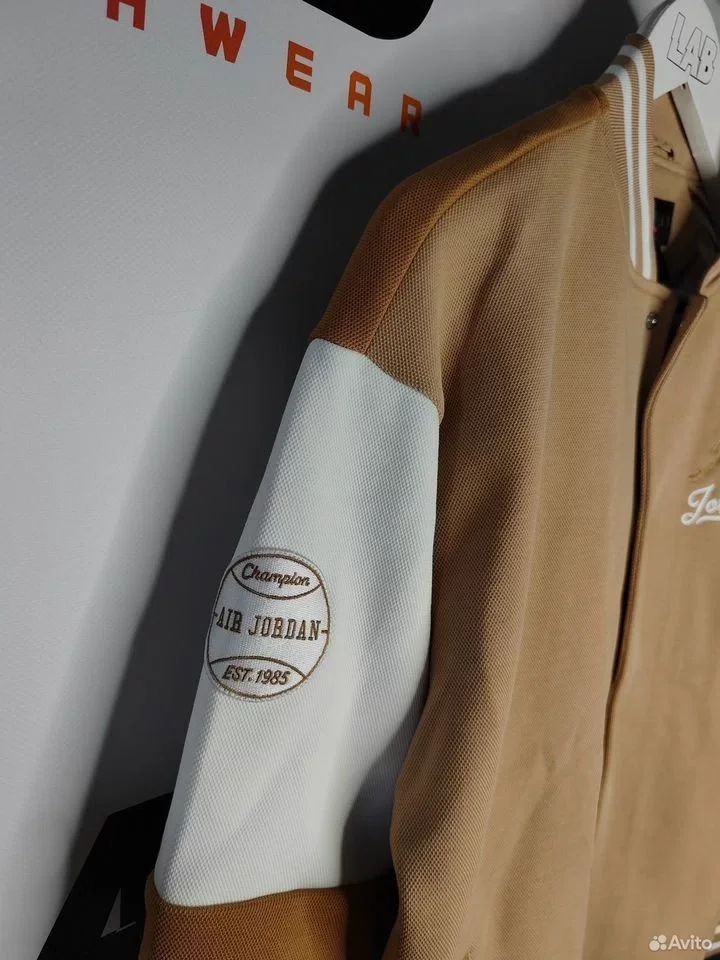 Кофта Бомбер Jordan Logo Beige - миниатюра 3
