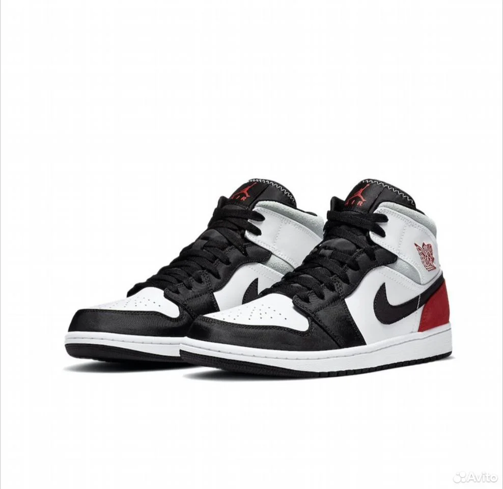 Кроссовки Nike Air Jordan 1 Mid Black Toe - изображение 1