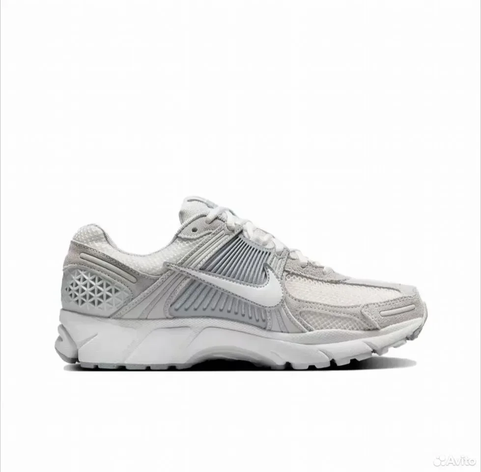 Кроссовки Nike Vomero 5 Part 3 - миниатюра 5