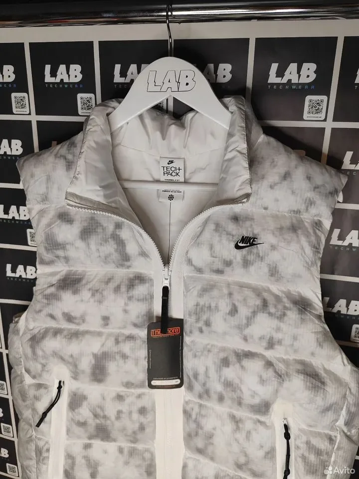 Жилетка Nike Sportswear Tech Pack - миниатюра 3