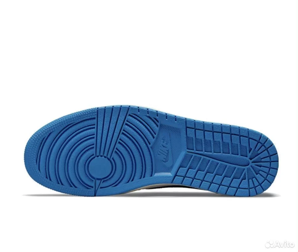 Кроссовки Air Jordan 1 Low Fragment x Travis Scott - миниатюра 4