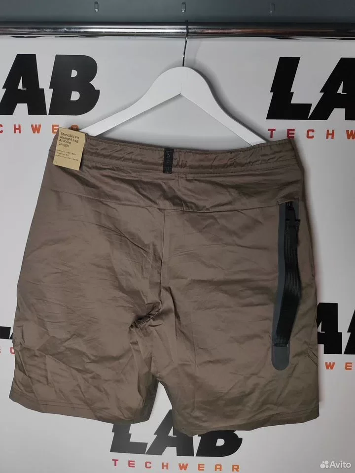 Шорты Nike Sportswear Tech Pack - миниатюра 2