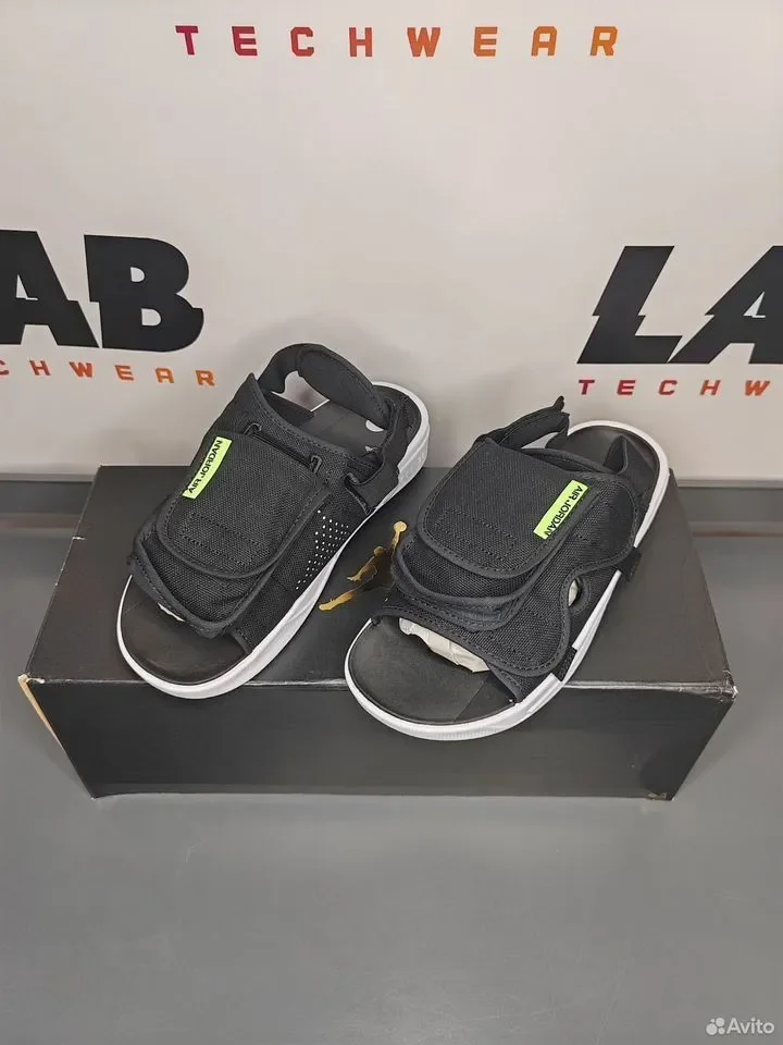 Тапочки Jordan LS Slide "Black and White" - изображение 1