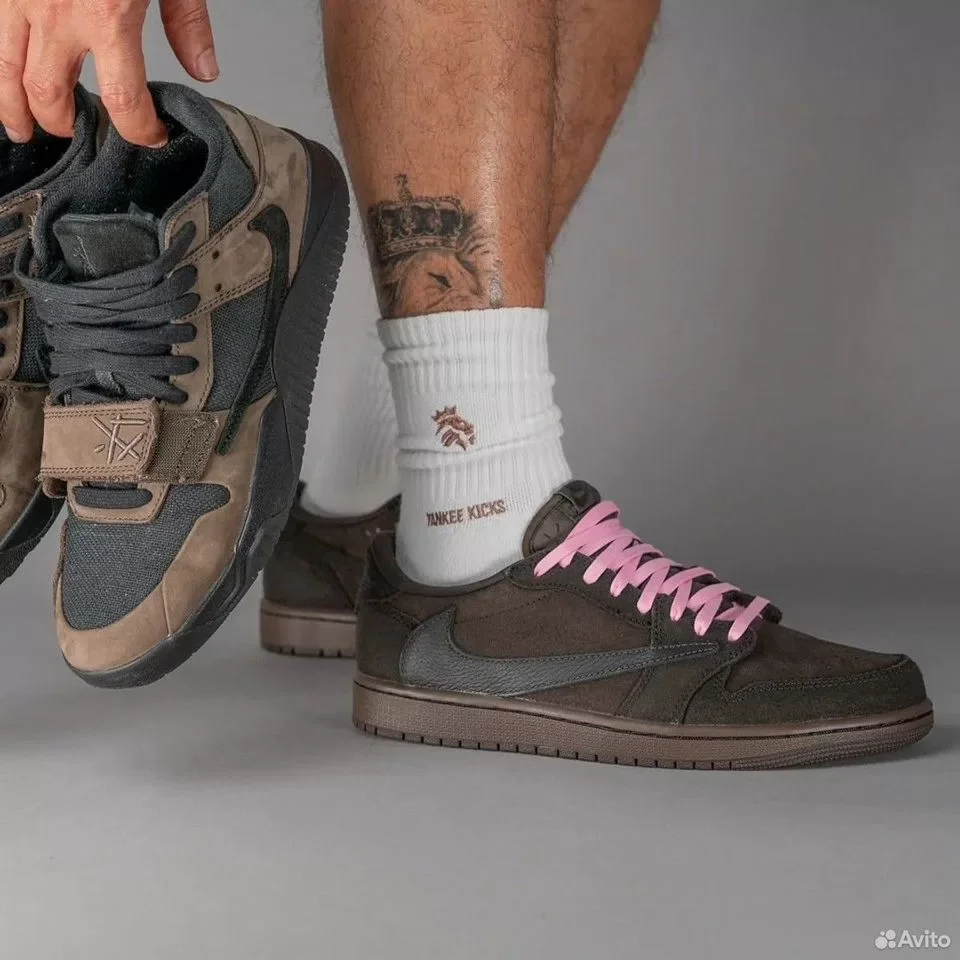 Кроссовки Nike Jordan Travis Scott Velvet Brown - изображение 1